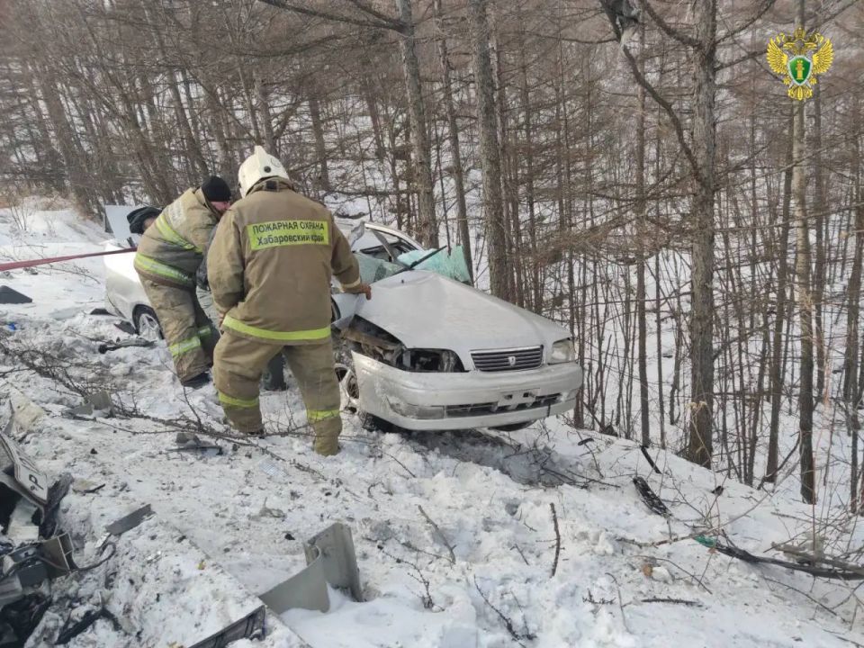 В Ванинском районе прокуратура контролирует установление обстоятельств смертельного ДТП