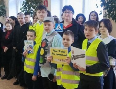 Сотрудники Госавтоинспекции провели информационно-пропагандистское мероприятие «Пешеход, будь внимательнее!»