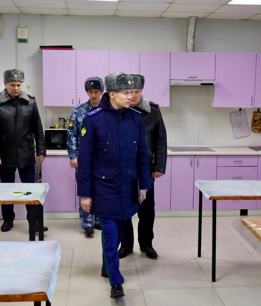 Сегодня прокурор Хабаровского края Виталий Степанов в рамках рабочей поездки посетил район имени Лазо Сегодня прокурор Хабаровского края Виталий Степанов в рамках рабочей поездки посетил район имени Лазо