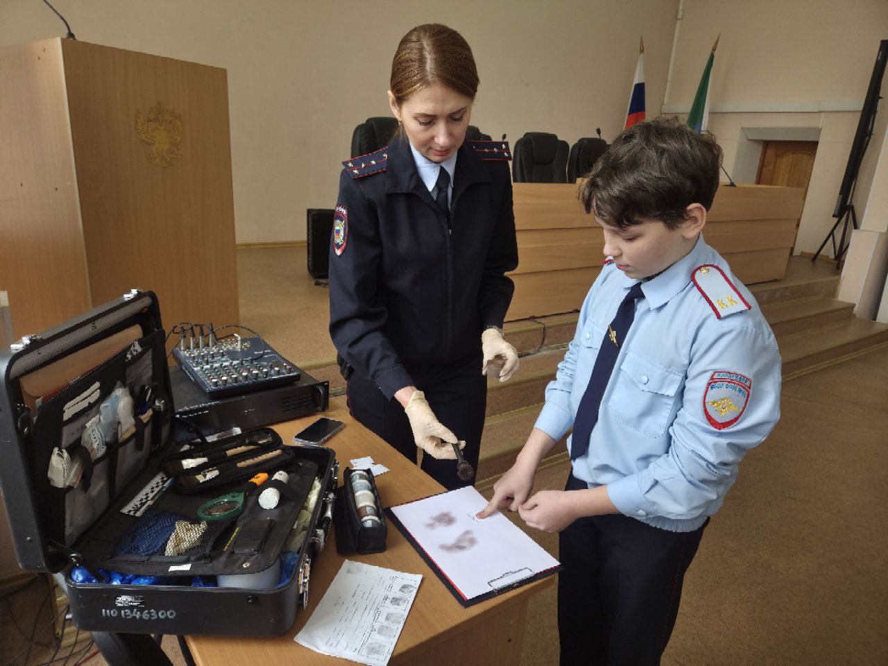 Юные стражи порядка окунулись в историю хабаровской полиции Юные стражи порядка окунулись в историю хабаровской полиции