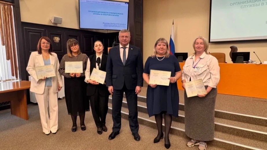 Благодаря проекту «Вызов» количество детей в детдомах снизилось на 22%