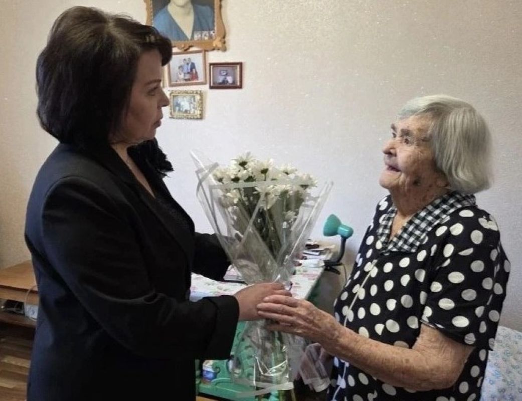 Ветеран войны и педагог: хабаровчанка Клавдия Варлащенко отметила 94й день рождения