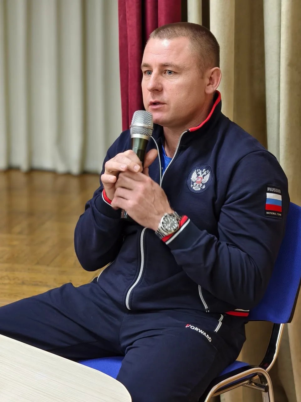 Об отваге и чести: хабаровская молодежь встретилась с участниками СВО Об отваге и чести: хабаровская молодежь встретилась с участниками СВО