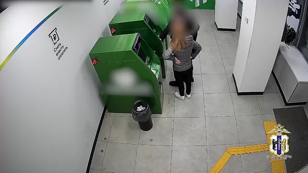 Сотрудники полиции задержали комсомольчанина, подозреваемого в хищении денежных купюр из банкомата