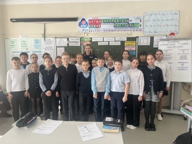 Сотрудники Госавтоинспекции Советско-Гаванского района организовали профилактическое мероприятие «Правила дорожной безопасности»