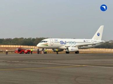 Импортозамещённый «Суперджет-100», собранный на Комсомольском-на-Амуре авиазаводе, прибыл на международную авиавыставку Wings India в Индию