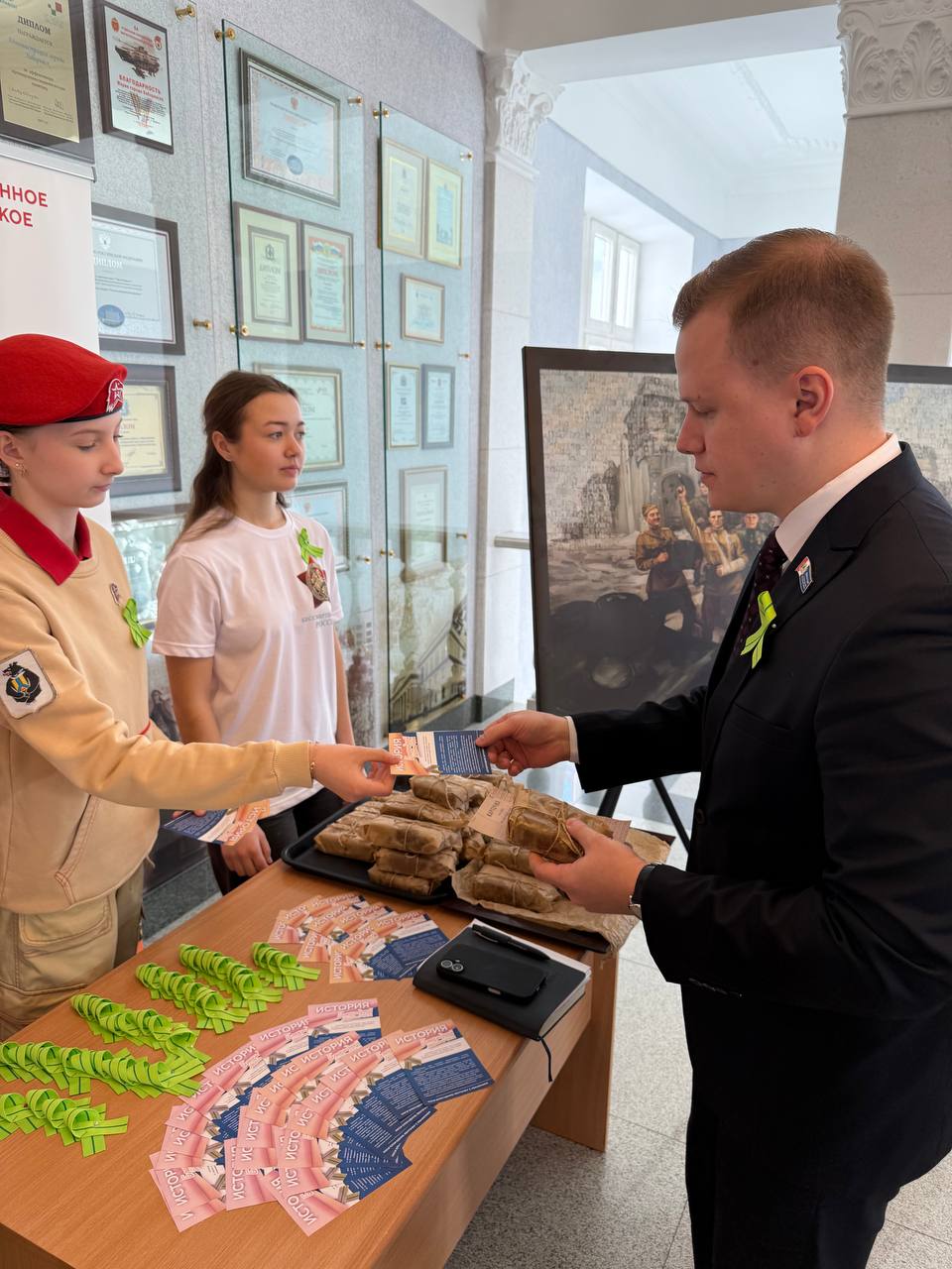 125 граммов блокадного хлеба — один из главных символов блокады Ленинграда 125 граммов блокадного хлеба — один из главных символов блокады Ленинграда