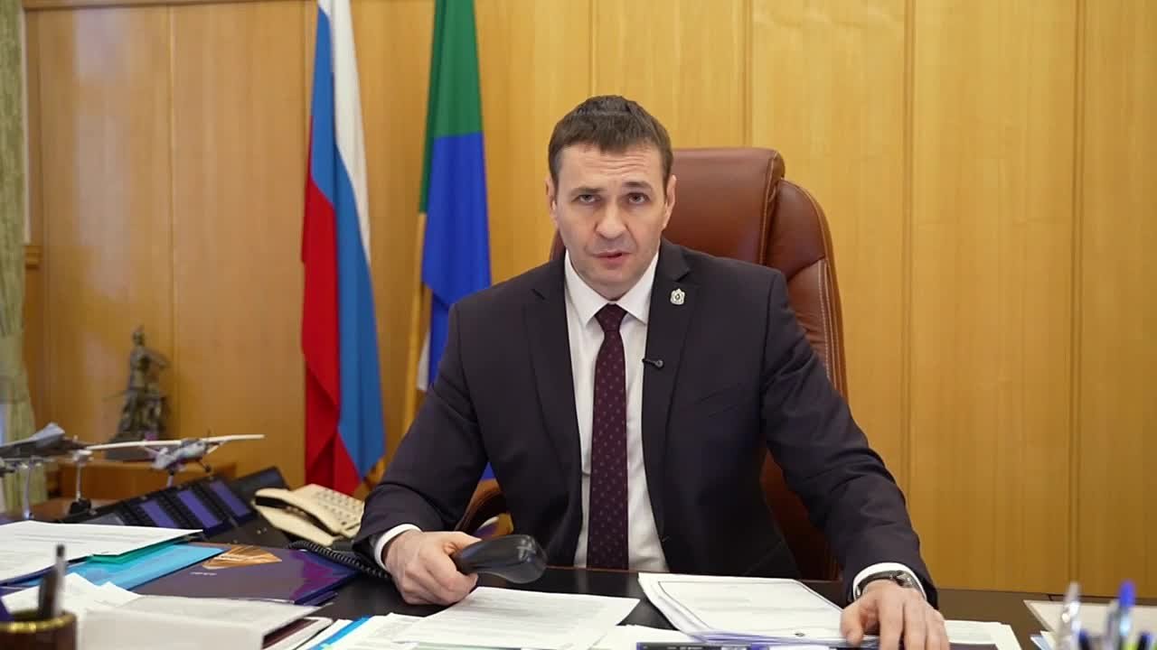 «Ситуацию с пожаром на ТЭЦ-3 держу на своём личном контроле. На данный момент огонь локализован. Мною создан оперативный штаб, на месте работает комиссия. К сожалению, есть два погибших, ещё двоих доставили в краевую...