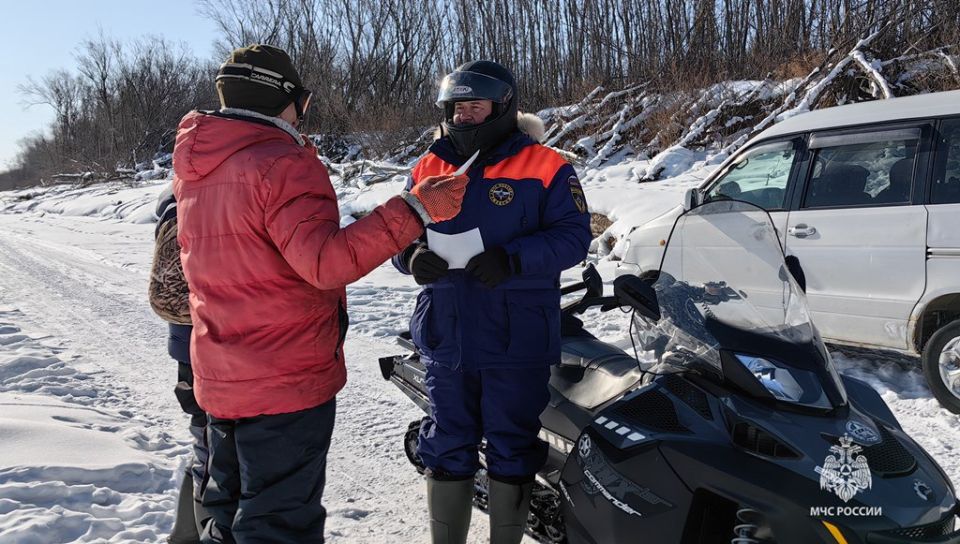 Сотрудники ГИМС МЧС России напоминают: солнце ярче – лёд опаснее!