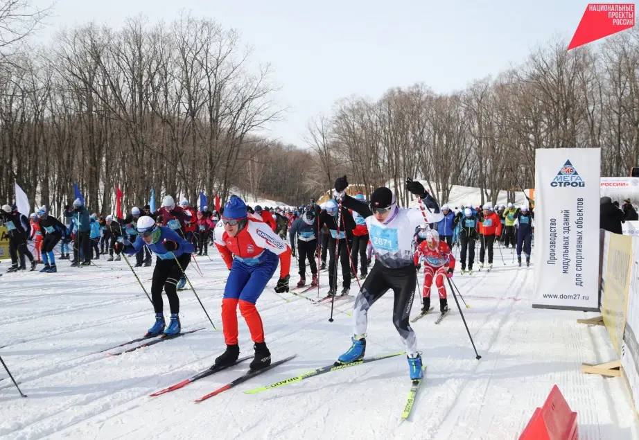 Около 4 тысяч жителей региона вышли на старт Всероссийской массовой лыжной гонки «Лыжня России»