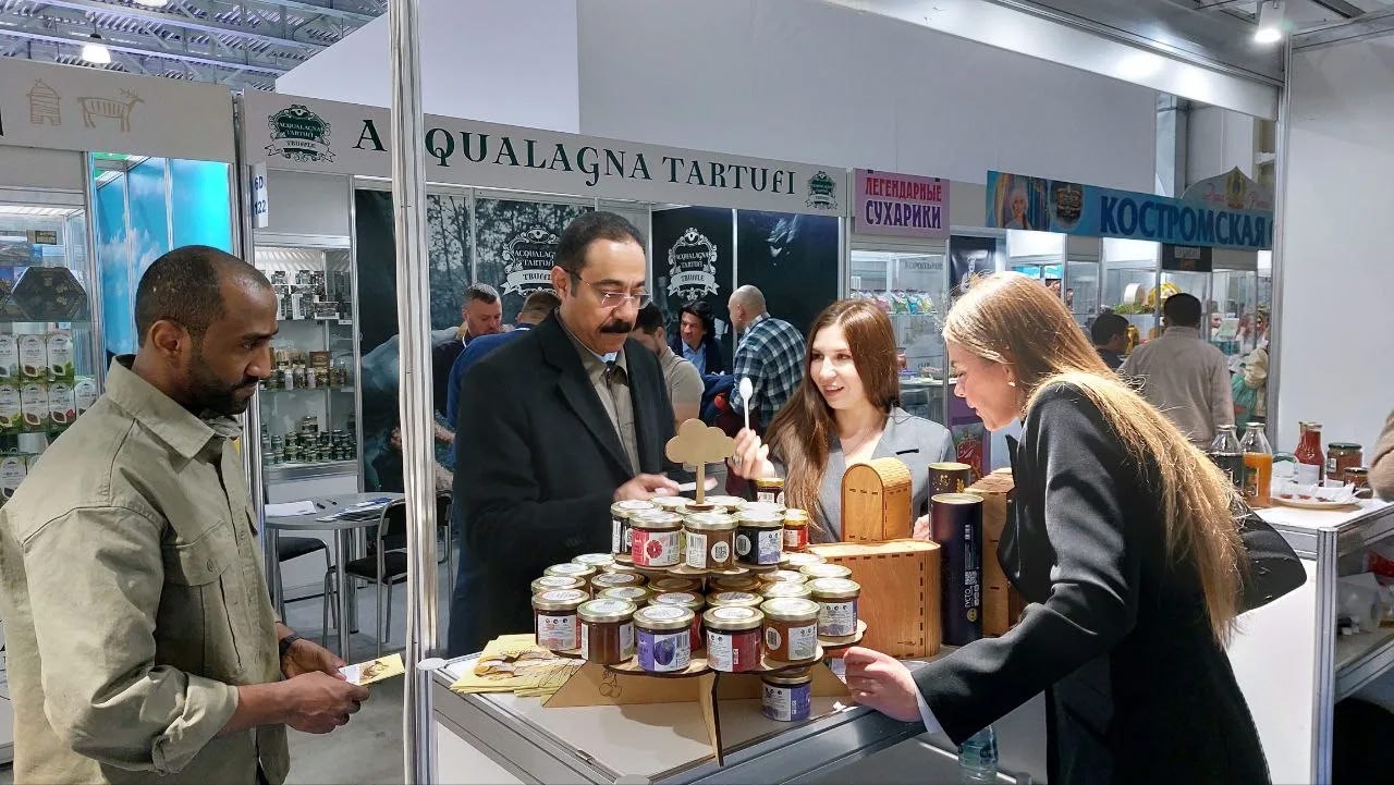 Пять производителей Хабаровского края представили свою продукцию на "Продэкспо-2026" в Москве Пять производителей Хабаровского края представили свою продукцию на "Продэкспо-2026" в Москве