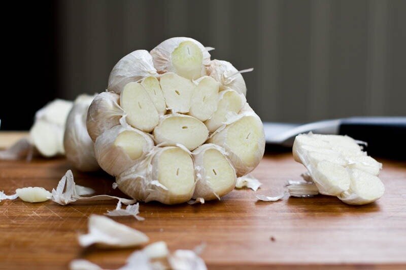 Запечённый чеснок: деликатес, который изменит ваше представление о вкусе