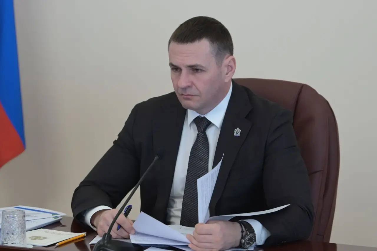 Дмитрий Демешин: Сразу несколько наболевших вопросов, на которые обращают внимание жители района имени Лазо, требуют немедленных решений Дмитрий Демешин: Сразу несколько наболевших вопросов, на которые обращают внимание жители района имени Лазо, требуют немедленных решений