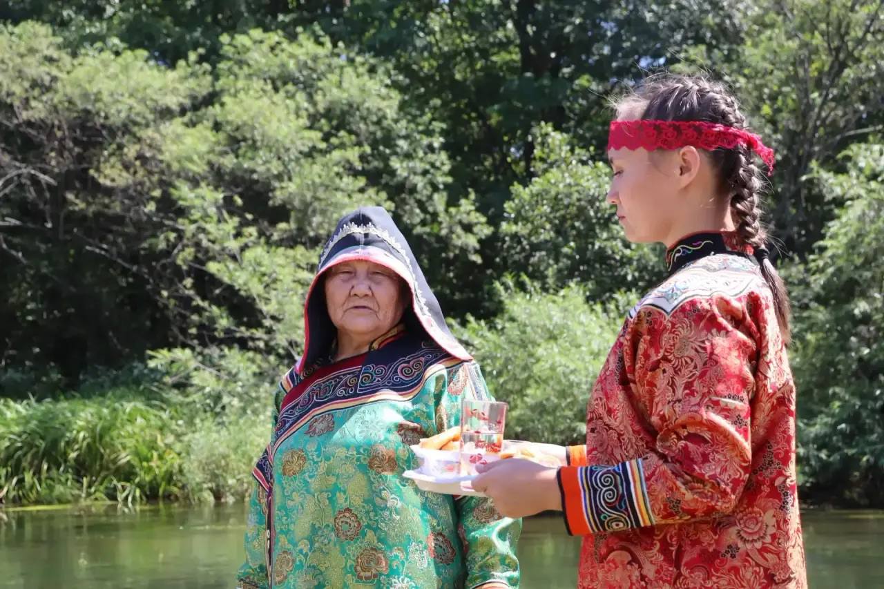 Дмитрий Демешин: Сразу несколько наболевших вопросов, на которые обращают внимание жители района имени Лазо, требуют немедленных решений Дмитрий Демешин: Сразу несколько наболевших вопросов, на которые обращают внимание жители района имени Лазо, требуют немедленных решений