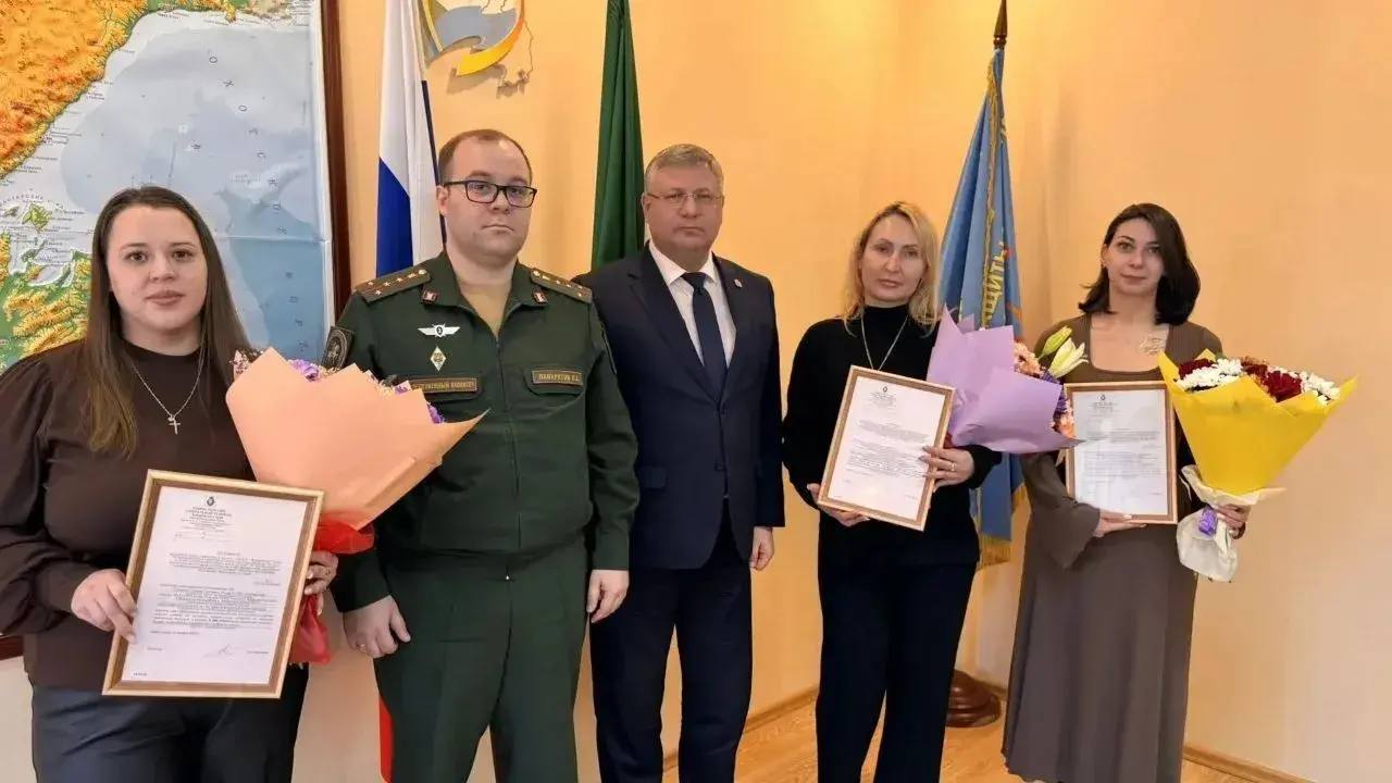 В Хабаровске военные следователи СК России оказали содействие участникам специальной военной операции в реализации их права на получение жилья В Хабаровске военные следователи СК России оказали содействие участникам специальной военной операции в реализации их права на получение жилья