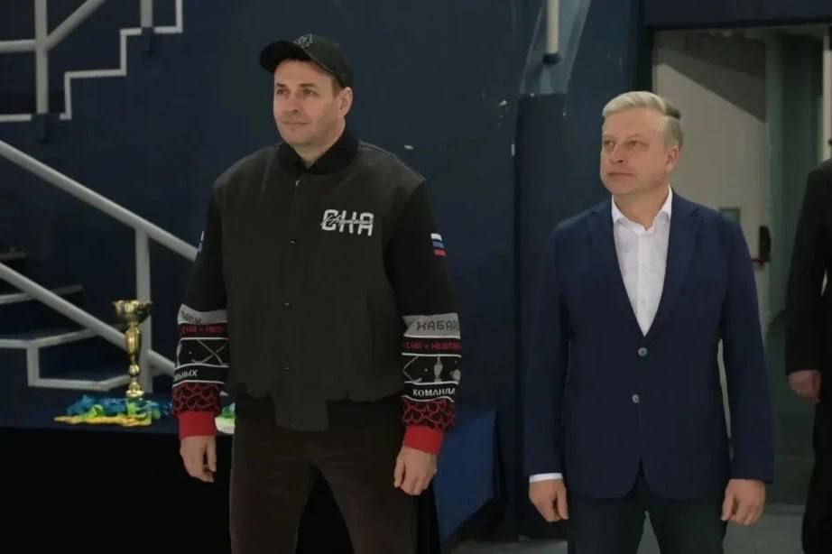 Дмитрий Демешин дал старт спартакиаде правительства в Год спорта в Хабаровском крае Дмитрий Демешин дал старт спартакиаде правительства в Год спорта в Хабаровском крае