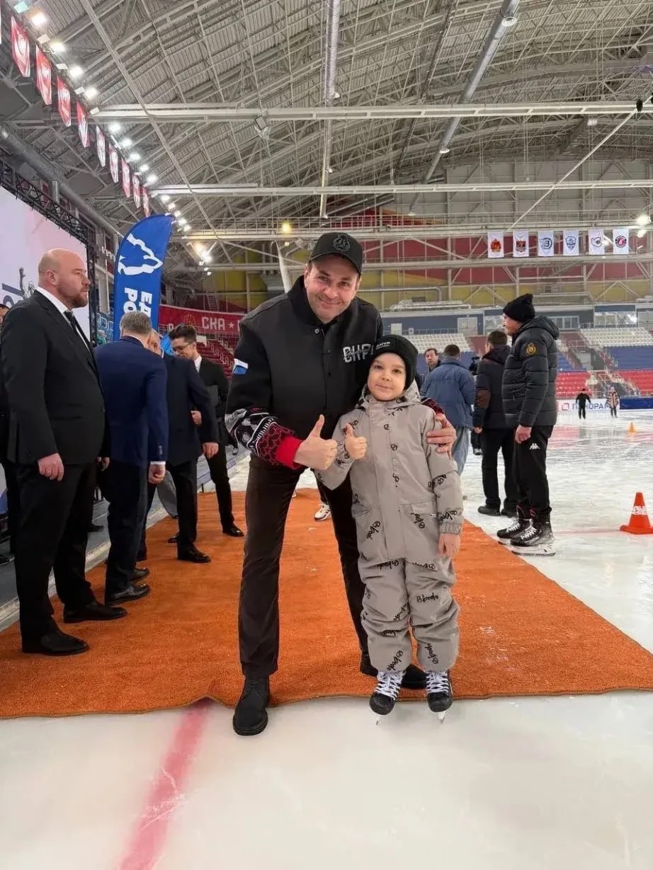 Дмитрий Демешин дал старт спартакиаде правительства в Год спорта в Хабаровском крае Дмитрий Демешин дал старт спартакиаде правительства в Год спорта в Хабаровском крае