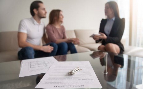 Когда арендаторы перестают платить: как законно выселить жильцов и взыскать долг в 2026 году