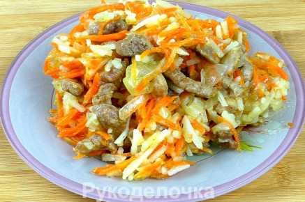 Пикантный корейский салат с свининой и овощами: просто и вкусно