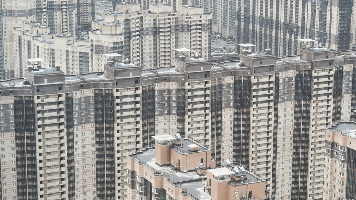 Падение рынка недвижимости: застройщики сталкиваются с невостребованностью жилья