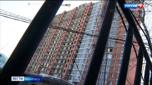 Недострой превращается в место для развлечений, пока дольщики ждут долгожданных квартир