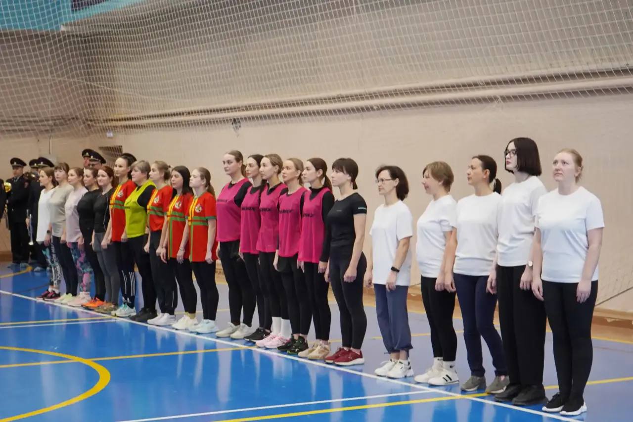 В преддверии празднования Международного женского дня в УМВД России по Хабаровскому краю состоялись соревнования по мини-футболу среди женщин В преддверии празднования Международного женского дня в УМВД России по Хабаровскому краю состоялись соревнования по мини-футболу среди женщин