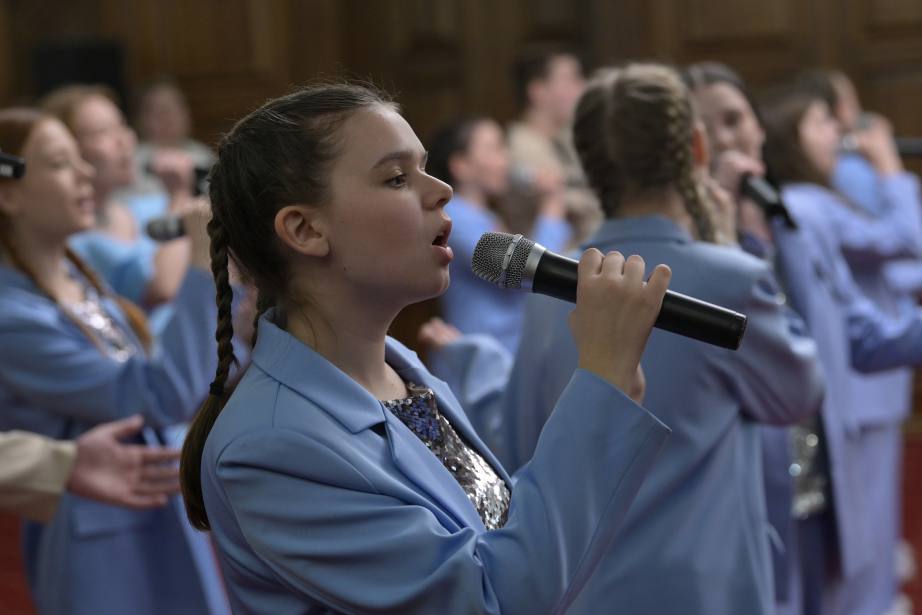 Лучших представителей отрасли ЖКХ и бытового обслуживания наградили в Хабаровском крае Лучших представителей отрасли ЖКХ и бытового обслуживания наградили в Хабаровском крае