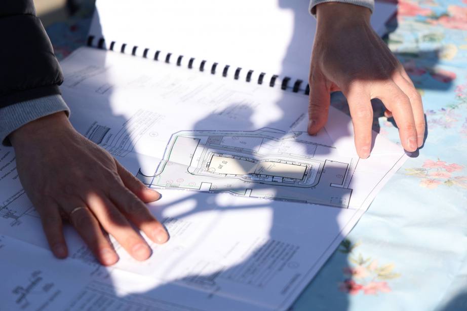 Дмитрий Демешин проинспектировал строительство дома для жителей аварийного фонда в Бикине Дмитрий Демешин проинспектировал строительство дома для жителей аварийного фонда в Бикине