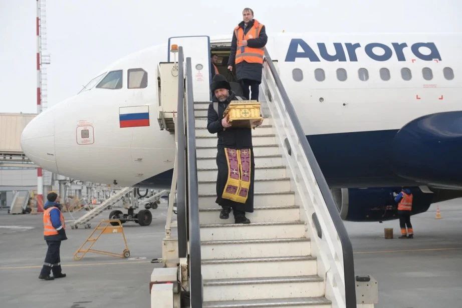 В Хабаровск прибыл ковчег с честной главой святителя Иннокентия Московского В Хабаровск прибыл ковчег с честной главой святителя Иннокентия Московского