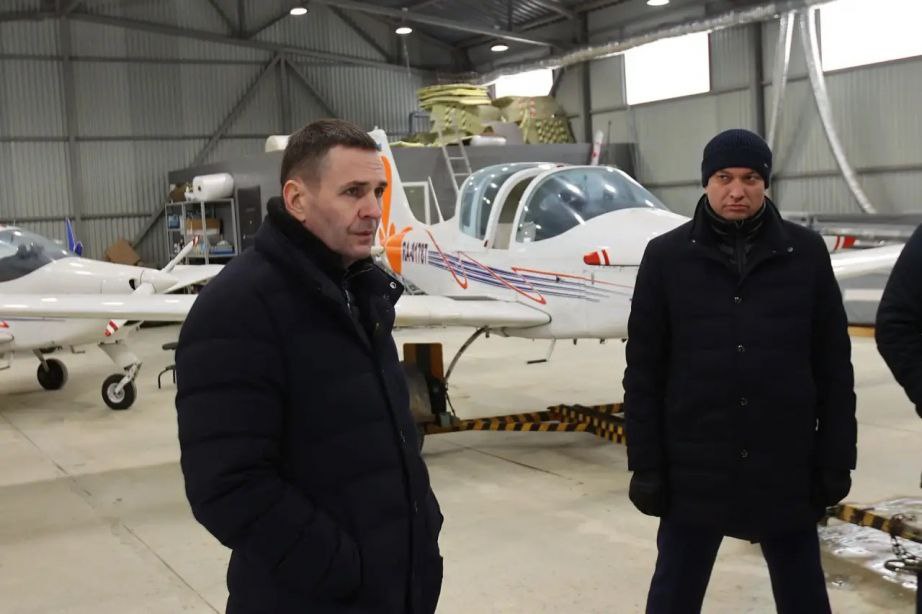 Передовые практики цифровизации Сахалинской области изучила делегация края во главе с Дмитрием Демешиным Передовые практики цифровизации Сахалинской области изучила делегация края во главе с Дмитрием Демешиным