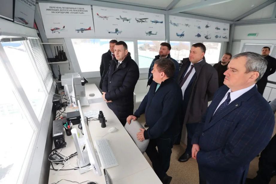 Передовые практики цифровизации Сахалинской области изучила делегация края во главе с Дмитрием Демешиным