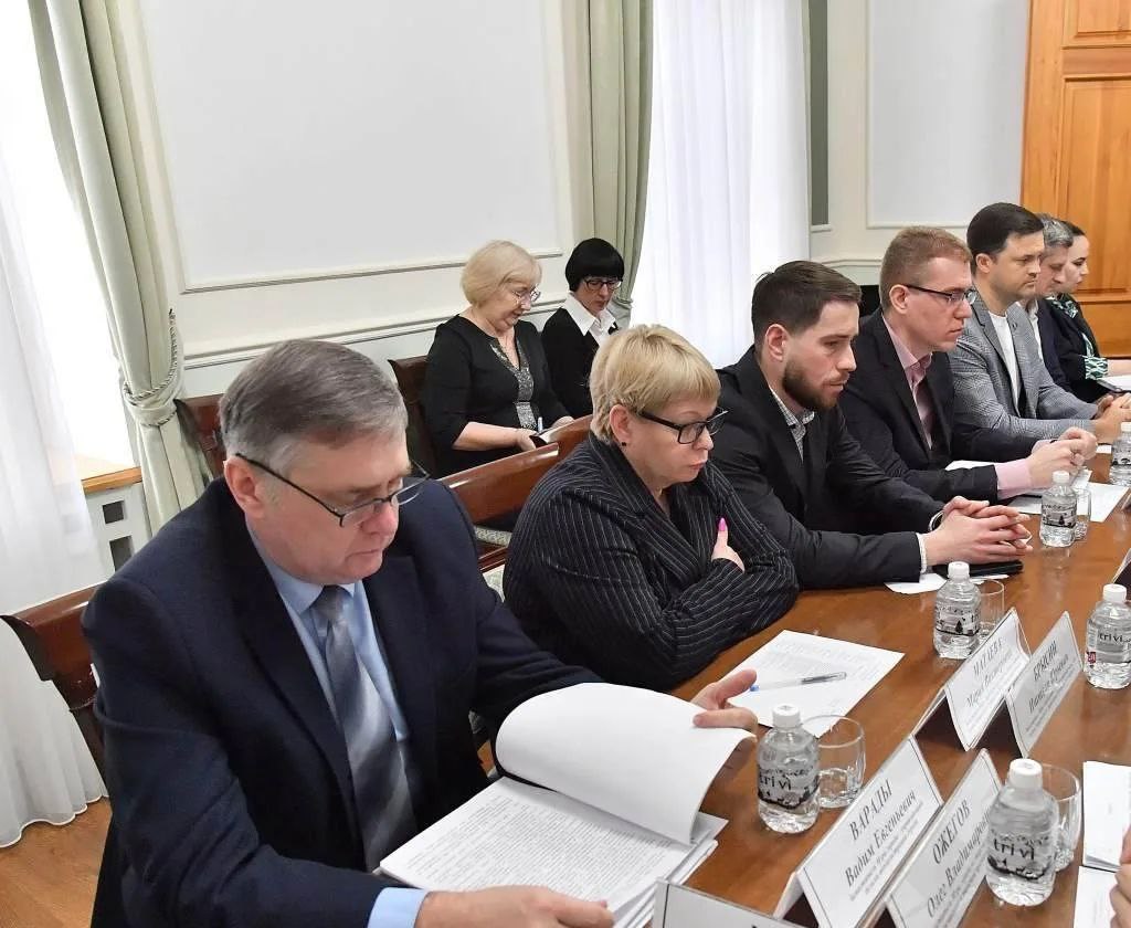 Сергей Кравчук: Провел совещание на тему безопасности хабаровчан при передвижении средств индивидуальной мобильности (СИМ) Сергей Кравчук: Провел совещание на тему безопасности хабаровчан при передвижении средств индивидуальной мобильности (СИМ)