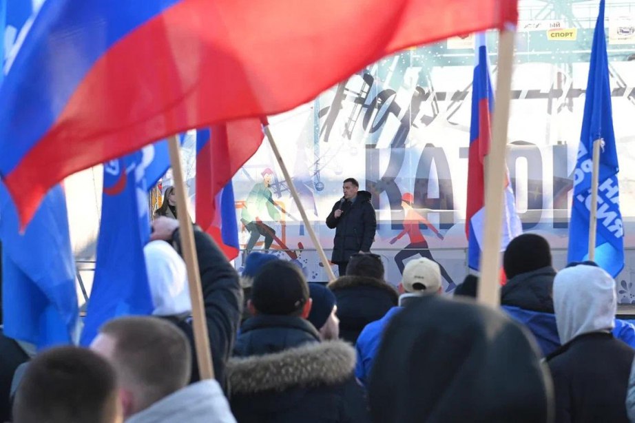 «Крымская весна» в Хабаровске: праздник в честь воссоединения с Россией пройдет на стадионе имени Ленина «Крымская весна» в Хабаровске: праздник в честь воссоединения с Россией пройдет на стадионе имени Ленина