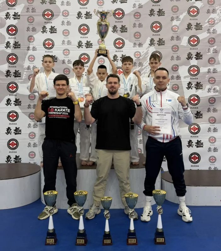 Спортсмены Хабаровского края завоевали 16 медалей на первенстве России по киокусинкай в Москве