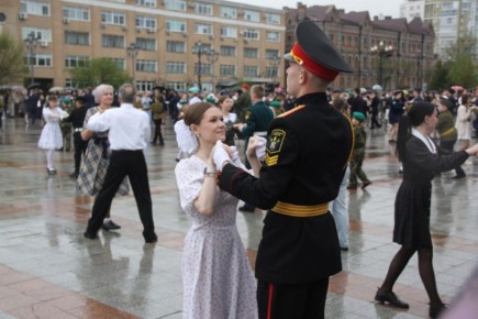 В Хабаровске стартовал набор участников на патриотическую акцию «Дальневосточный вальс», которая станет одним из ключевых событий, приуроченных к празднованию Дня Победы