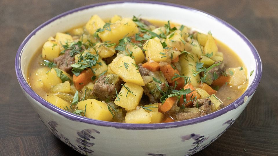 Азу из говядины: традиционный рецепт с вкусным акцентом