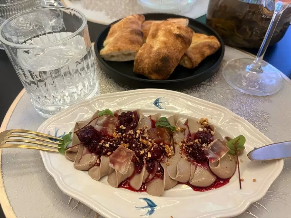 Праздничный стол для пожилых: советы главного гериатра области