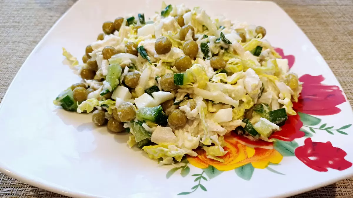 Легкий салат "Апрель": свежесть на вашем столе