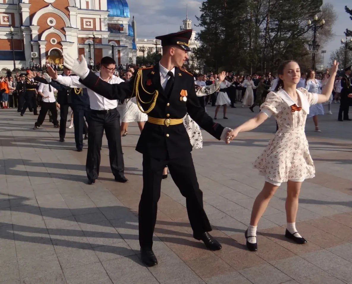 Хабаровчане закружились в «Дальневосточном вальсе»