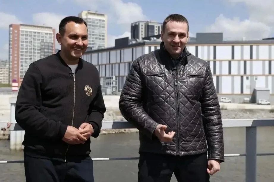 Дмитрий Демешин поручил депутату Госдумы Максиму Иванову курировать благоустройство дамбы в Хабаровске