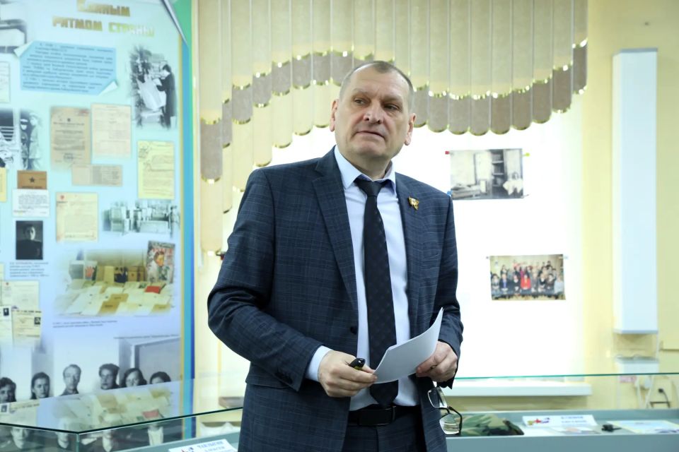 Региональные депутаты ознакомились с организацией архивного дела в Хабаровском крае Региональные депутаты ознакомились с организацией архивного дела в Хабаровском крае