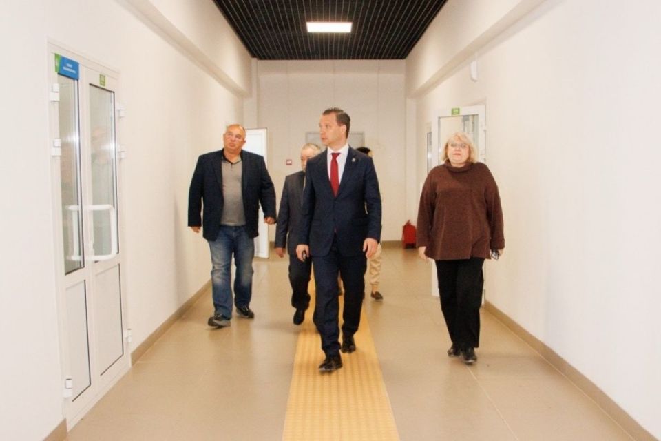 Министр образования края проверил ход капремонта госуниверситета в КомсомольскенаАмуре