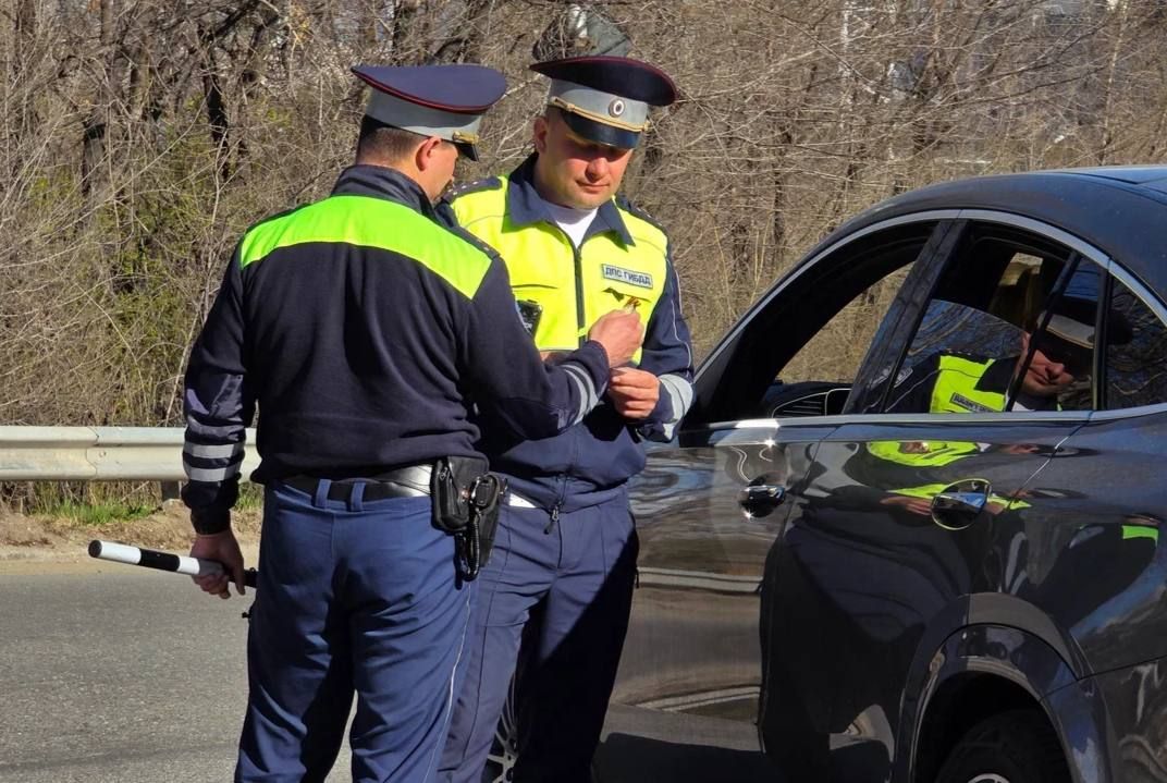 Ежедневно на дороги Хабаровского края выезжают тысячи автомобилей Ежедневно на дороги Хабаровского края выезжают тысячи автомобилей