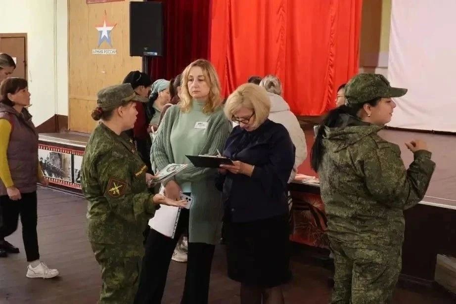 Более 200 участников СВО и членов их семей уже получили помощь в Семейных гостиных с начала года Более 200 участников СВО и членов их семей уже получили помощь в Семейных гостиных с начала года