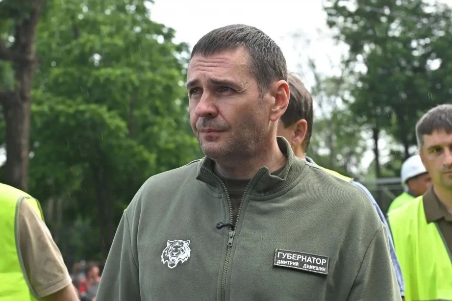 Дмитрий Демешин проверил восстановленную объездную дорогу на трассе Красная Речка – Казакевичево Дмитрий Демешин проверил восстановленную объездную дорогу на трассе Красная Речка – Казакевичево
