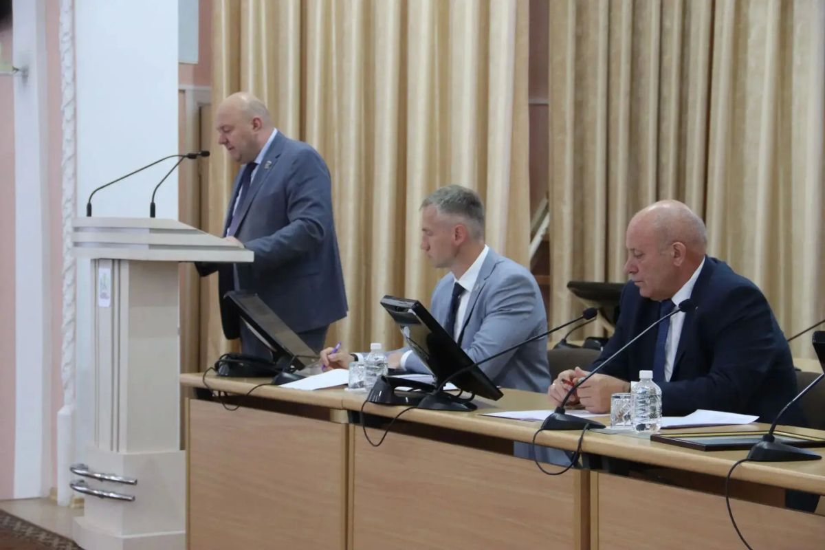 На аппаратном совещании экономический блок доложил о макроэкономической ситуации за первое полугодие 2026 года На аппаратном совещании экономический блок доложил о макроэкономической ситуации за первое полугодие 2026 года