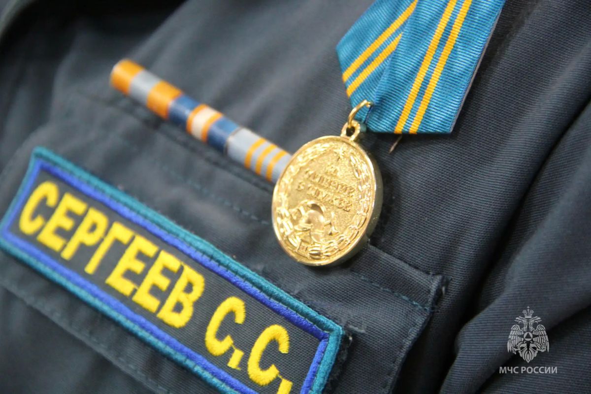 Сотрудников Госпожнадзора поздравили с профессиональным праздником в Главном управлении МЧС России по Хабаровскому краю Сотрудников Госпожнадзора поздравили с профессиональным праздником в Главном управлении МЧС России по Хабаровскому краю