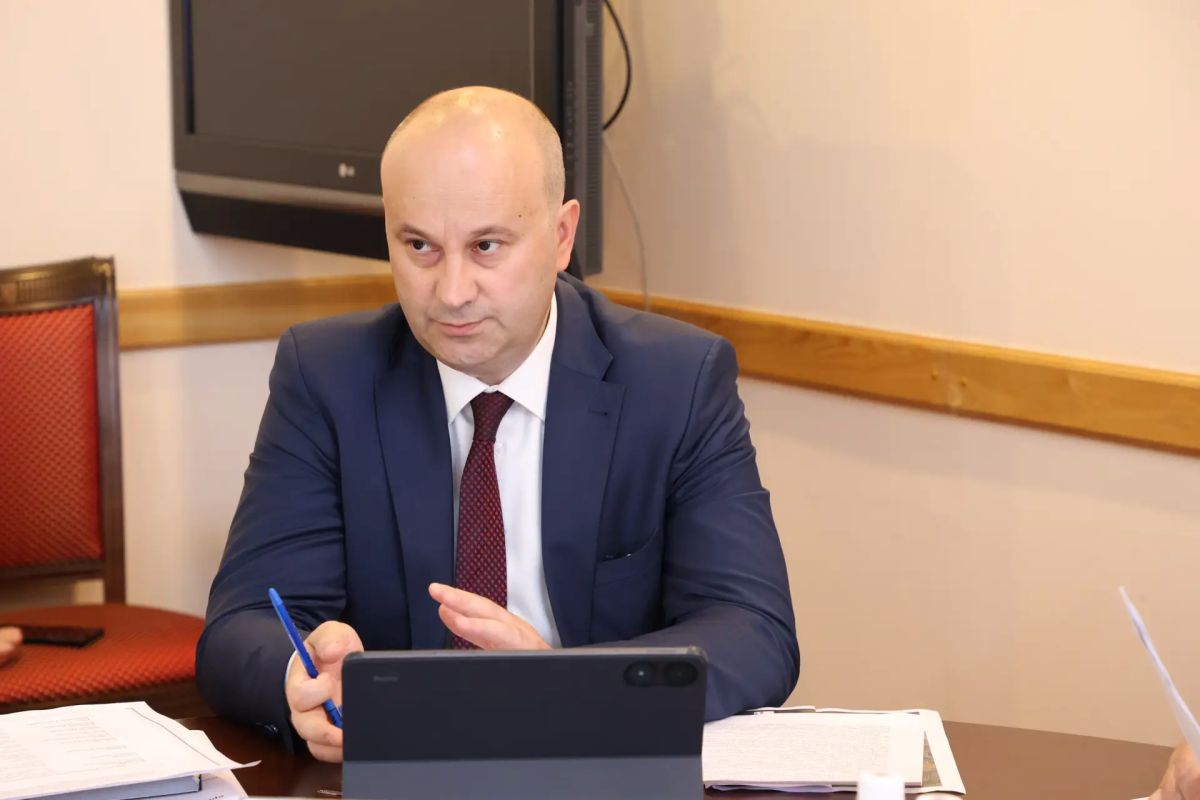 Упростить размещение аттракционов на общественных пространствах предложили депутаты Упростить размещение аттракционов на общественных пространствах предложили депутаты