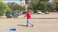 Болельщики ХК "Амур" принесли цветы к стихийному мемориалу в память об экс-вратаре Алексее Мурыгине