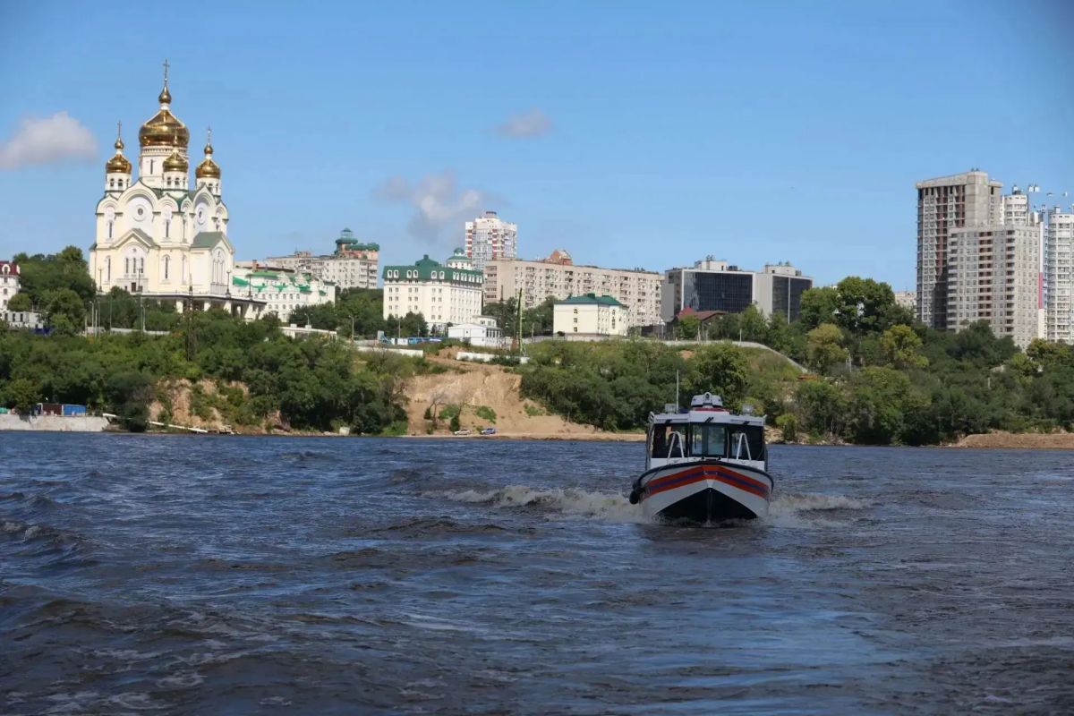 На этой неделе на входе в Амурский затон установят понтон-батопорт На этой неделе на входе в Амурский затон установят понтон-батопорт